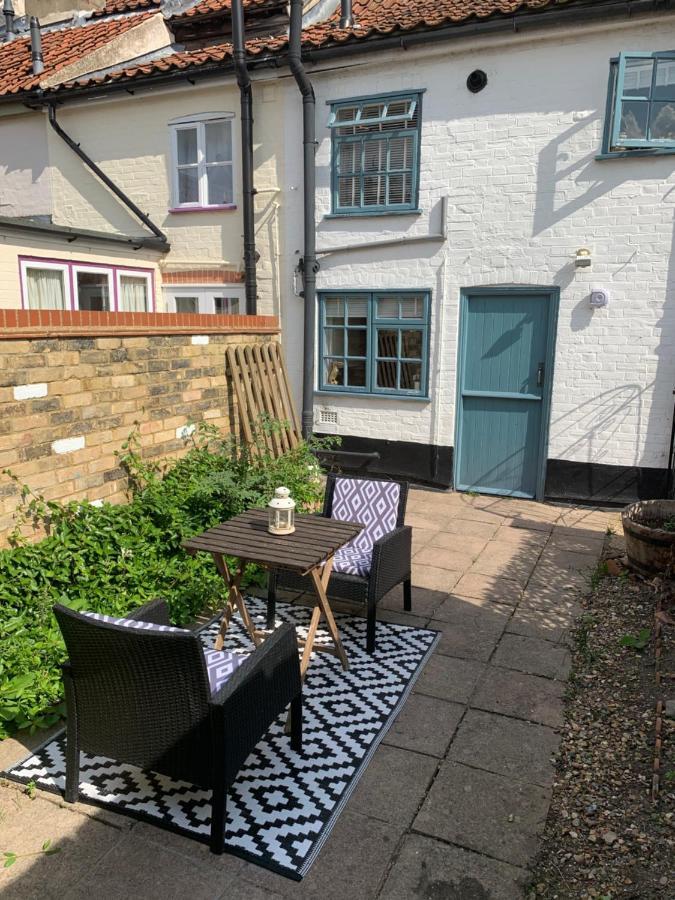 Sweet & Cosy 10 Bridewell Cottage With Parking Available Upon Request Bury St. Edmunds Exterior photo