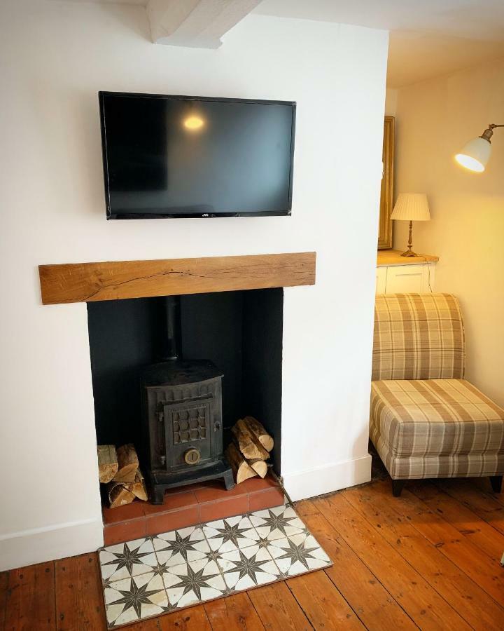 Sweet & Cosy 10 Bridewell Cottage With Parking Available Upon Request Bury St. Edmunds Exterior photo