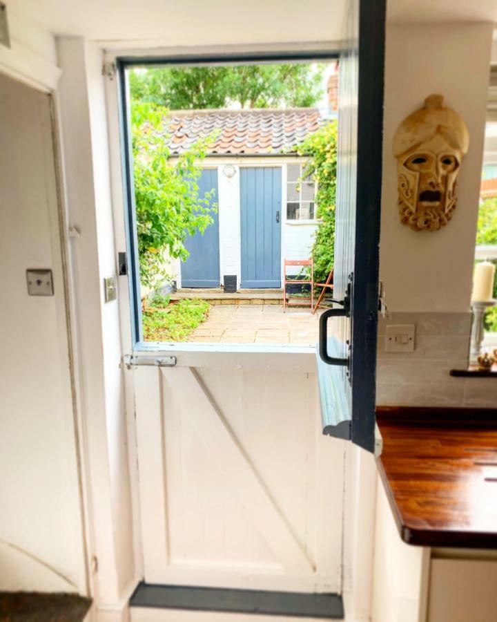 Sweet & Cosy 10 Bridewell Cottage With Parking Available Upon Request Bury St. Edmunds Exterior photo